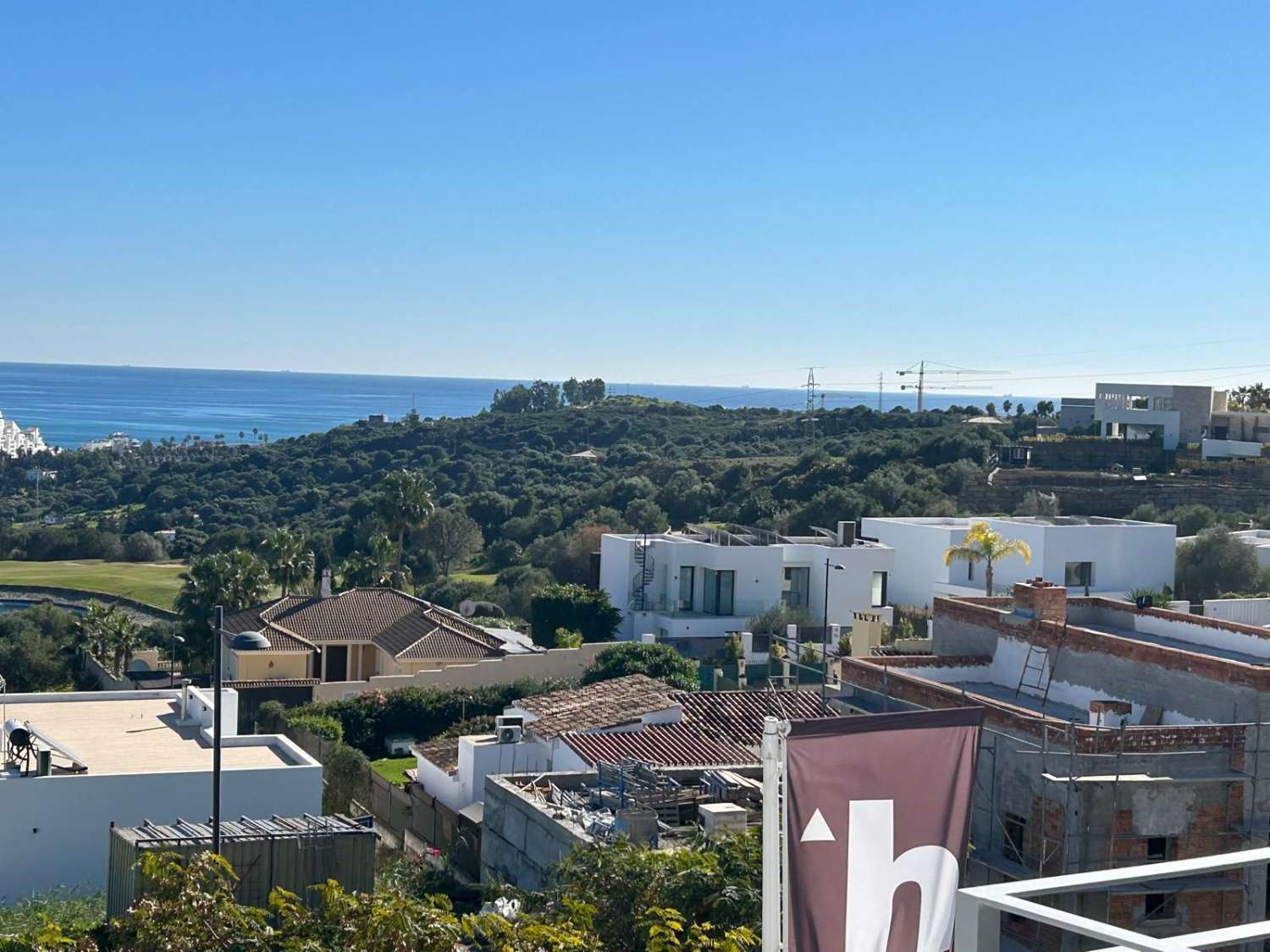 Takvåning till salu i Estepona