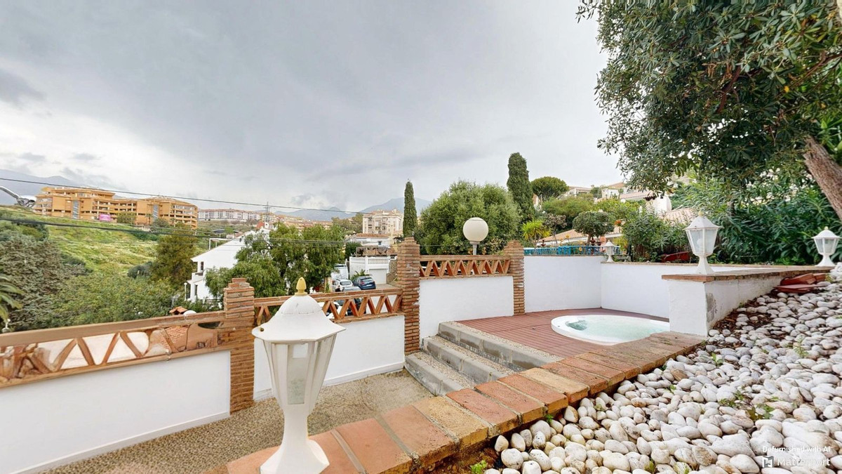 Hus til salg i Los Pacos (Fuengirola)
