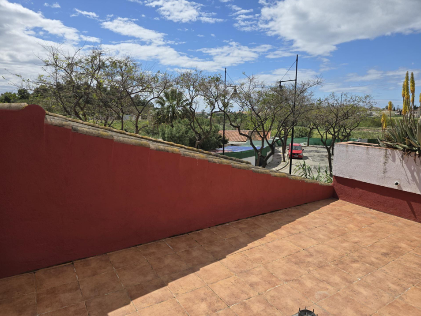 Villa til salg i Los Pacos (Fuengirola)