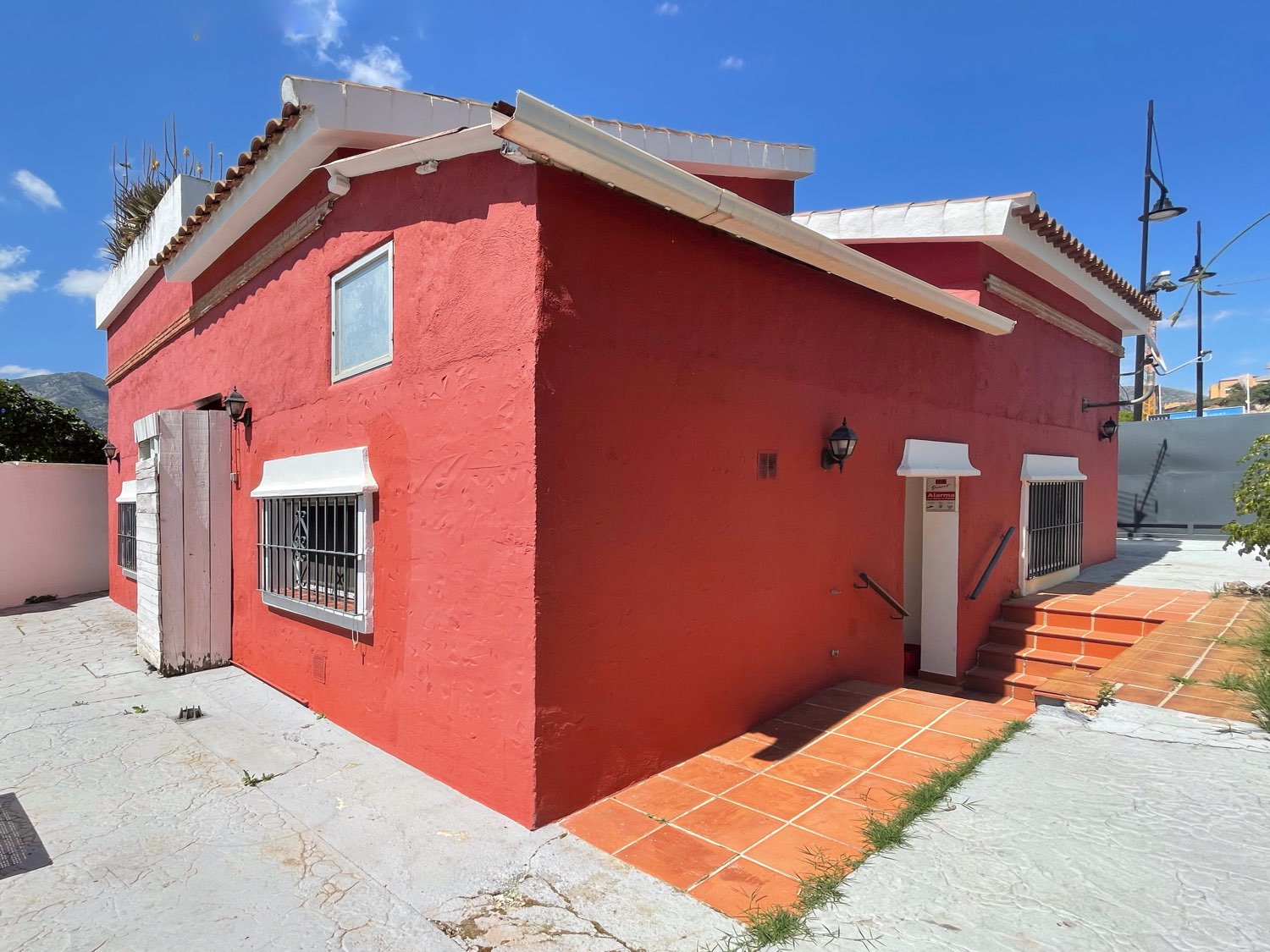 Txaleta salgai in Los Pacos (Fuengirola)