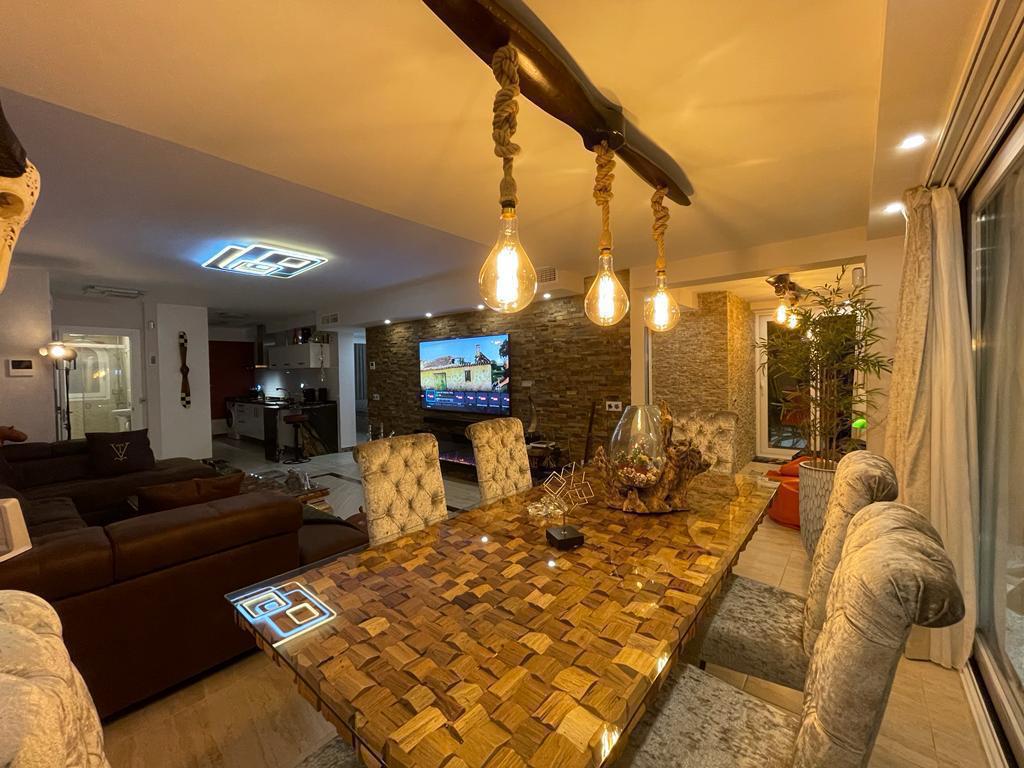 PISO EN VENTA DOS DORMITORIOS