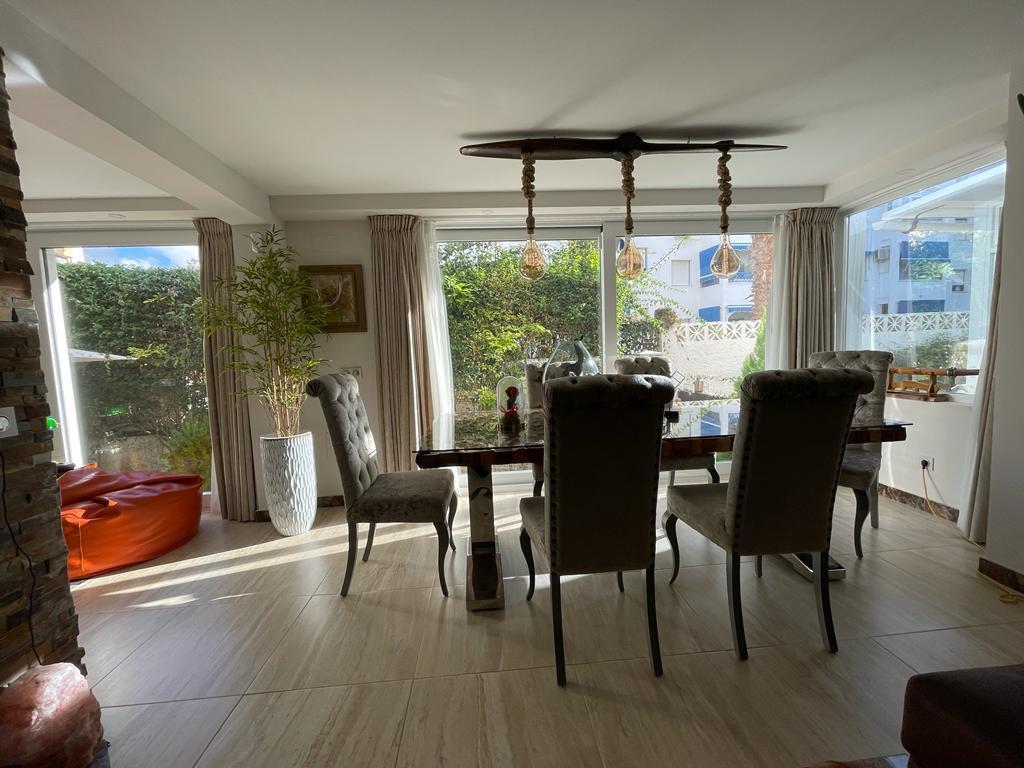 PISO EN VENTA DOS DORMITORIOS