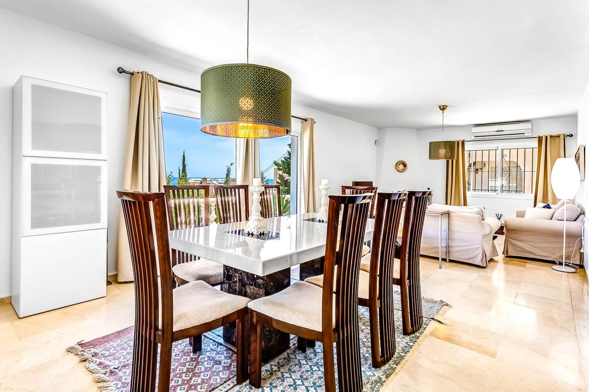 VILLA CHALET EN TORREBLANCA