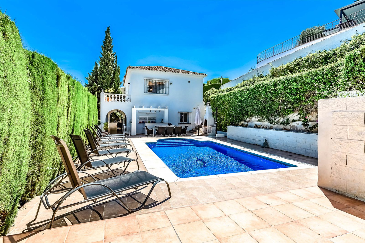 VILLA CHALET EN TORREBLANCA