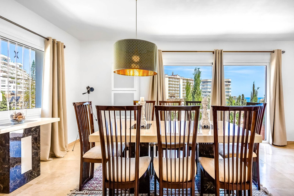 VILLA CHALET EN TORREBLANCA