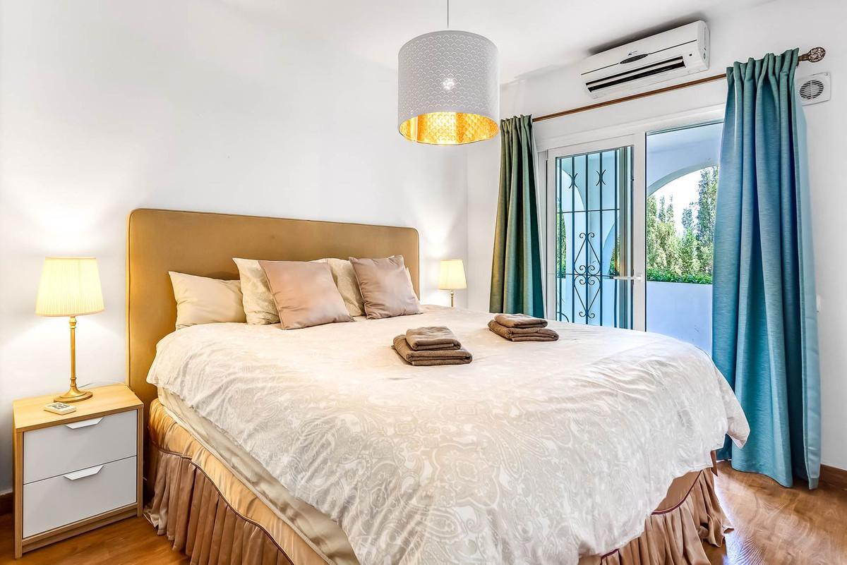 VILLA CHALET EN TORREBLANCA