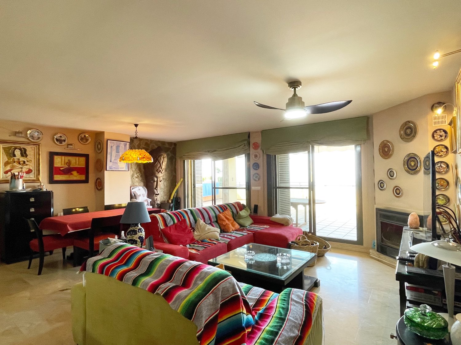 PISO EN VENTA EN CALAHONDA