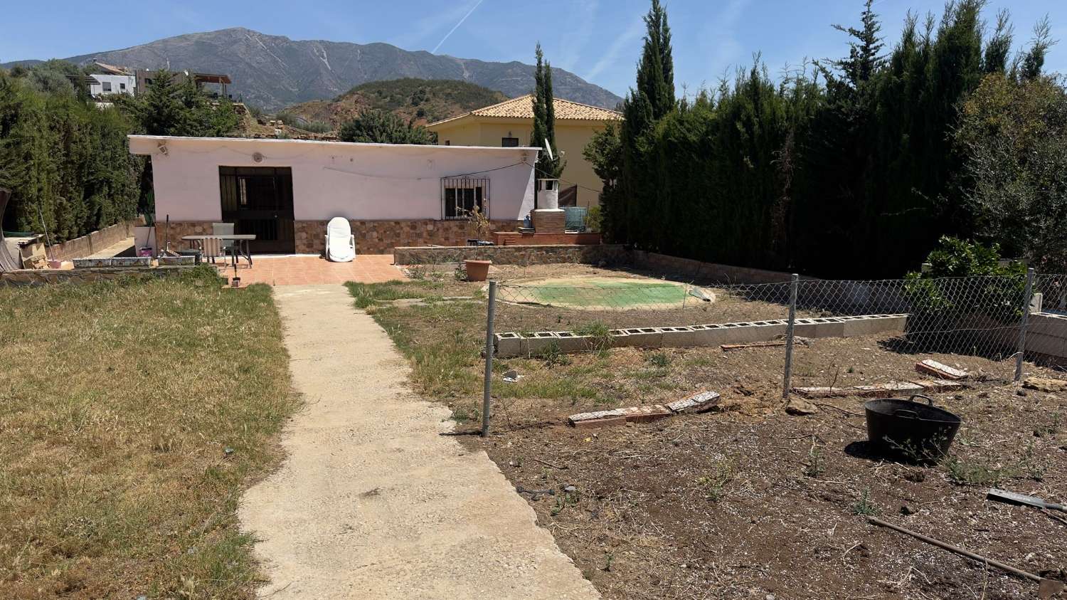 PARCELA RÚSTICA PRO INDIVISA EN MIJAS