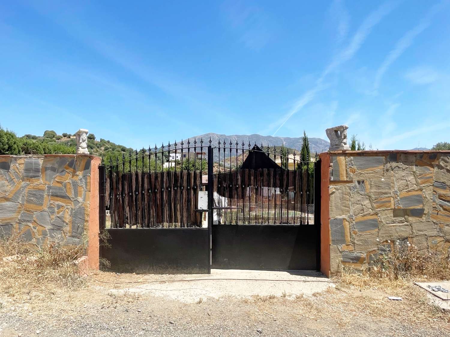 PARCELA RÚSTICA PRO INDIVISA EN MIJAS