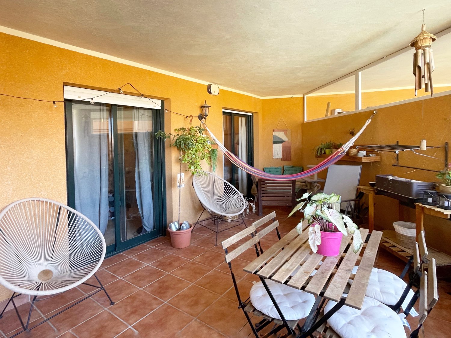 LOS PACOS - APARTAMENTO 2 DORMITORIOS - ORIENTACION ESTE