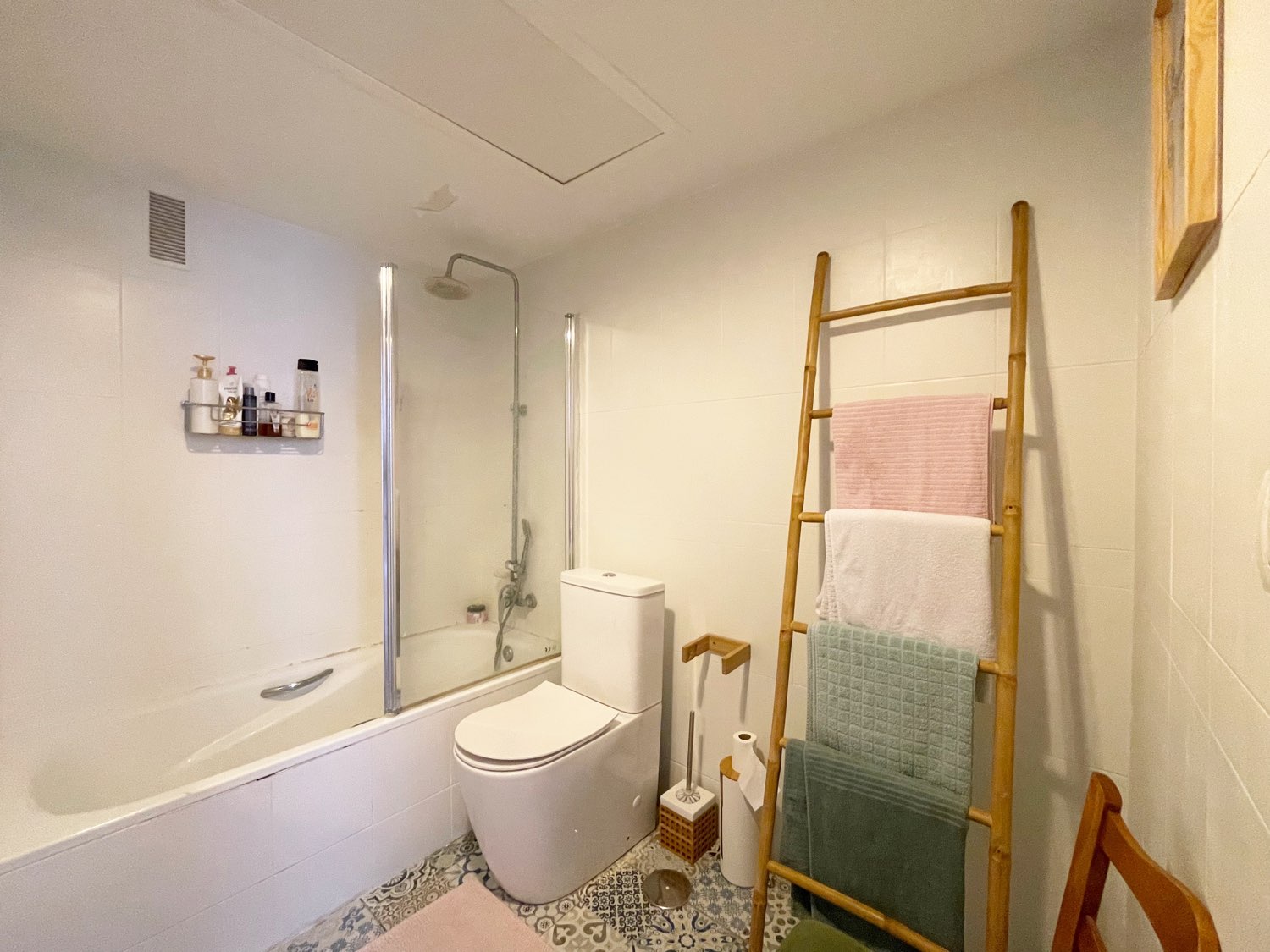 LOS PACOS - APARTAMENTO 2 DORMITORIOS - ORIENTACION ESTE