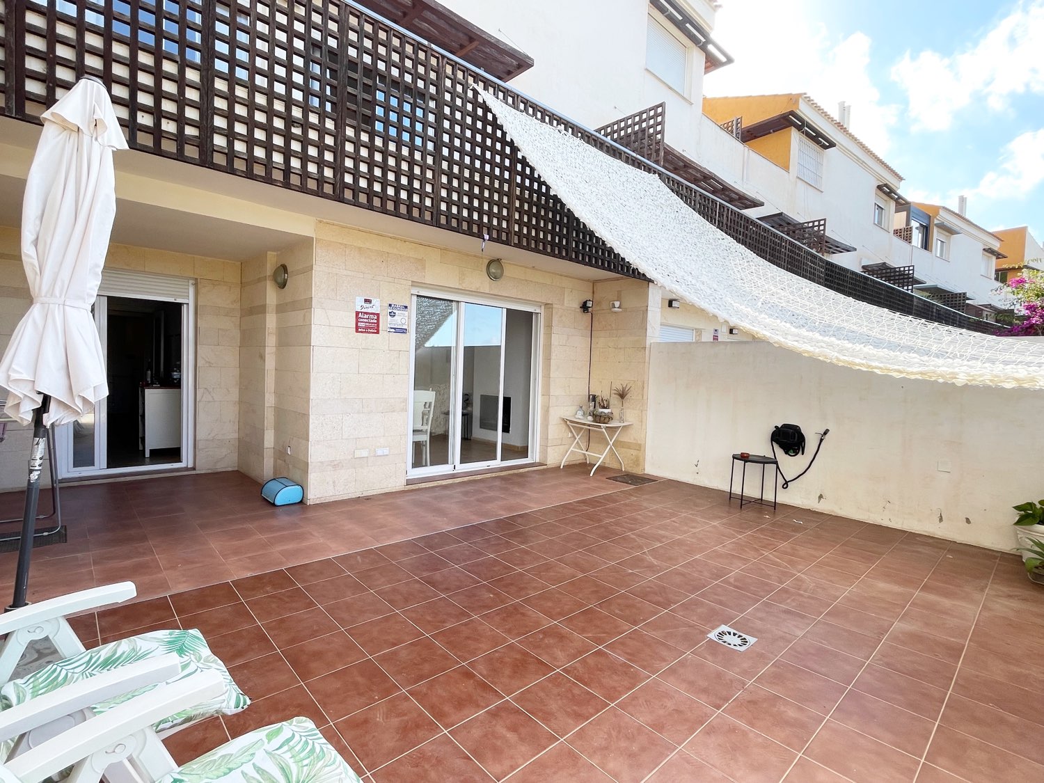 ADOSADO EN EL HIPÓDROMO - MIJAS