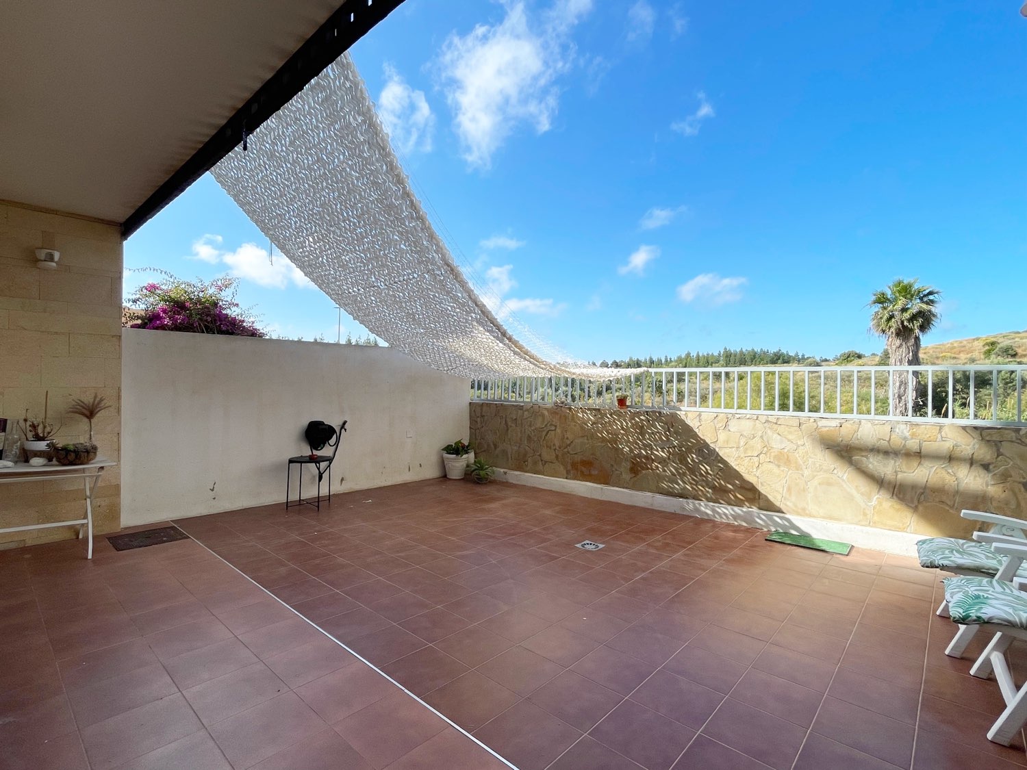 ADOSADO EN EL HIPÓDROMO - MIJAS