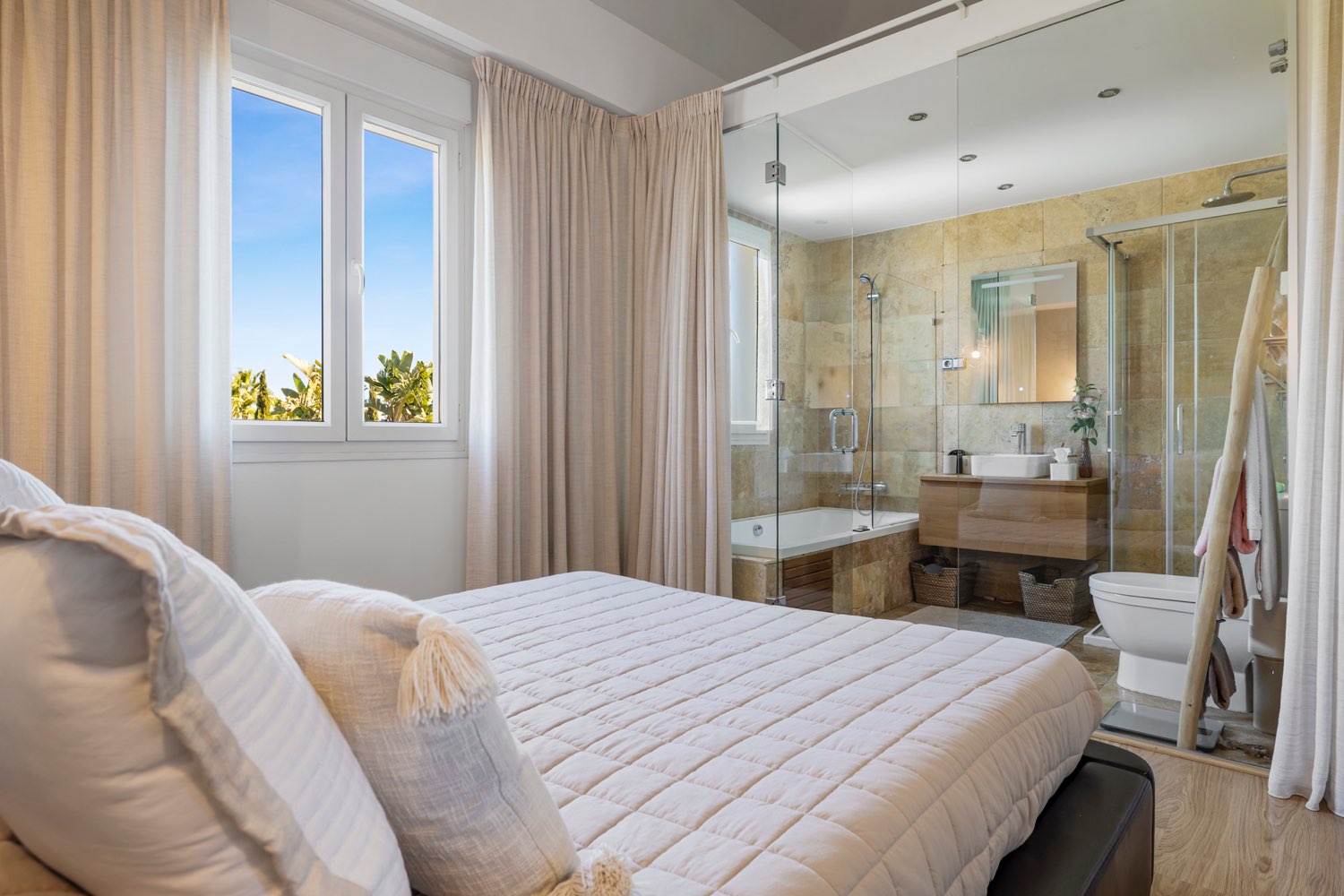 CASA EXCLUSIVA CON PISCINA EN RESERVA HIGUERÓN