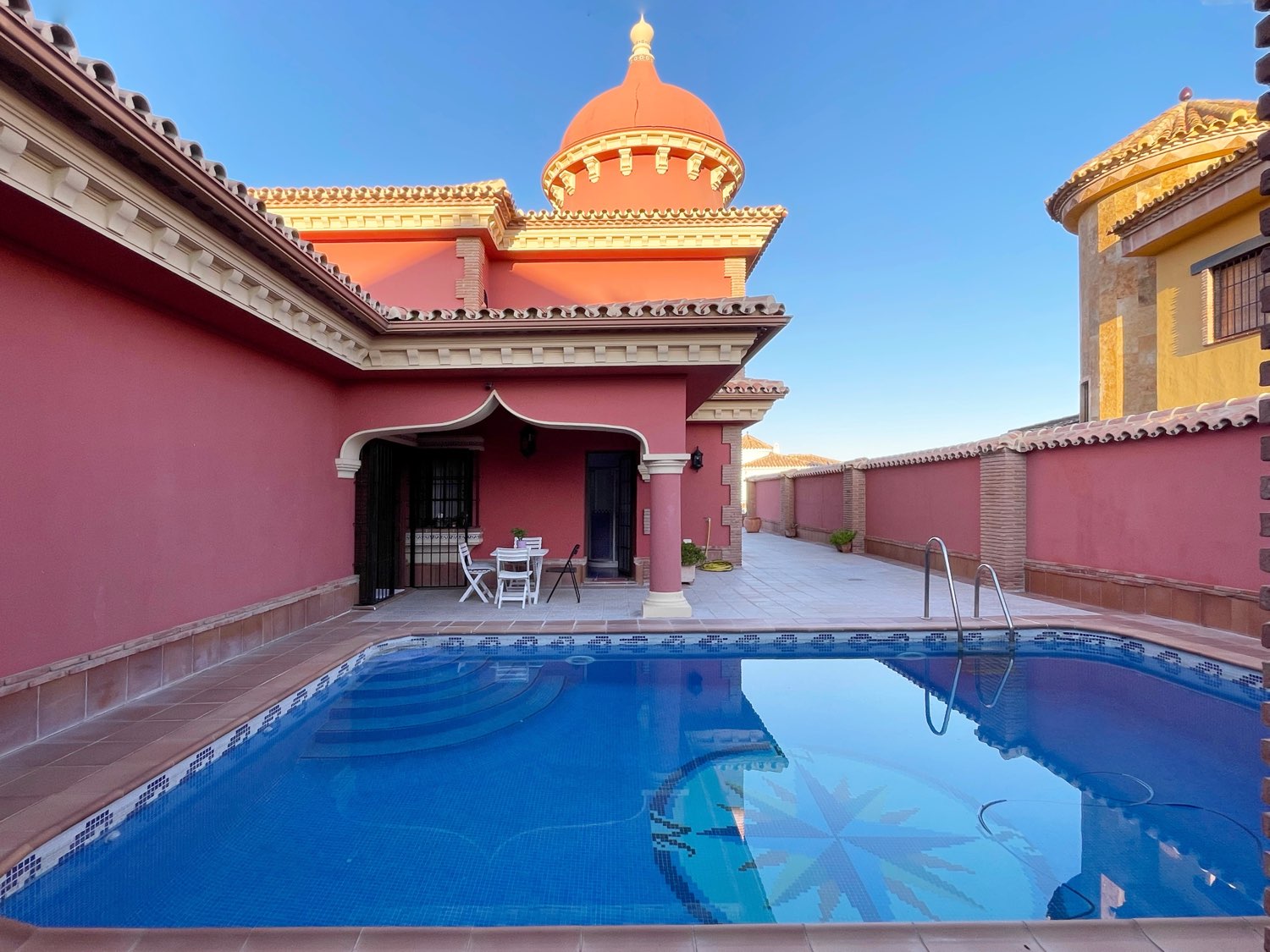 Chalet for sale in Mijas