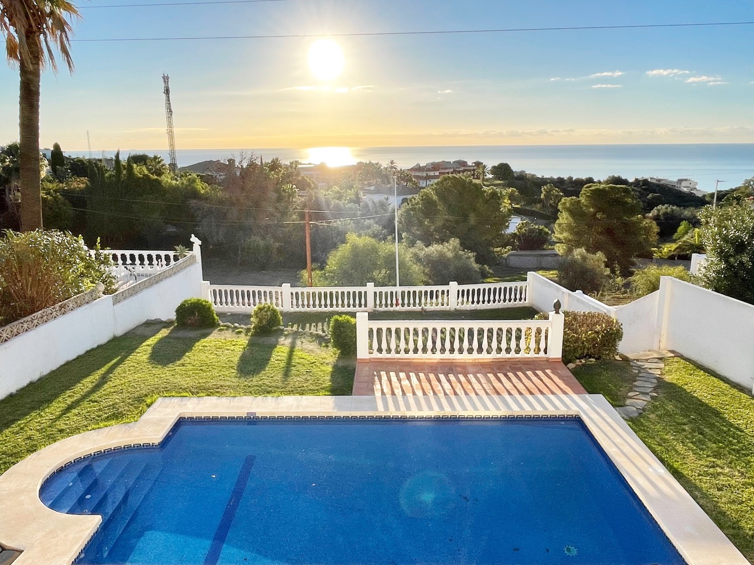 Villa for sale in El Higuerón - Capellanía (Benalmádena)