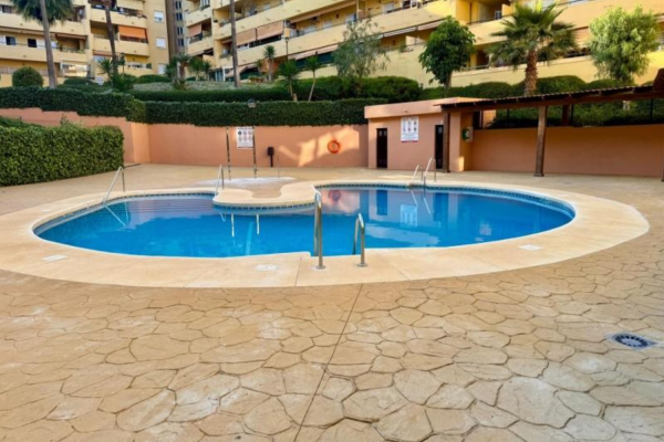 Piso en venta en Los Pacos (Fuengirola)