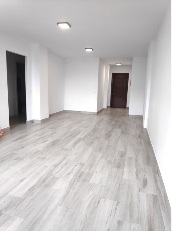 ALQUILER LARGA TEMPORADA PISO 80 METROS - 2 DORM - SIN MUEBLES