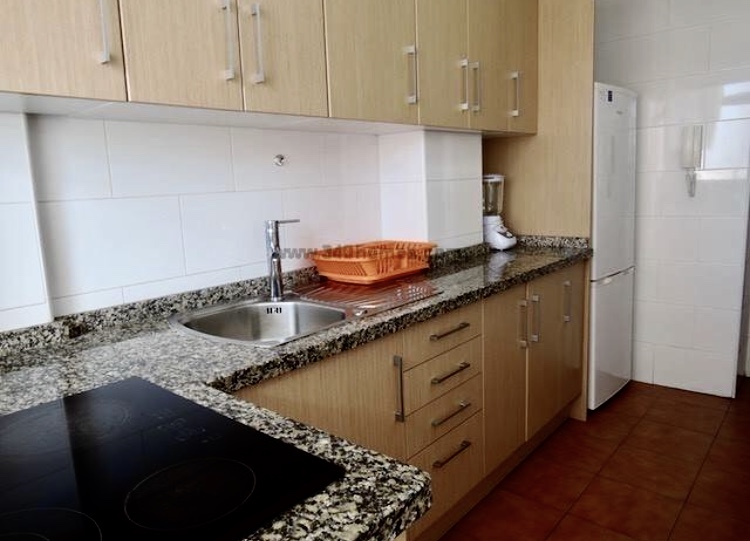 ALQUILER LARGA TEMPORADA PISO 80 METROS - 2 DORM - SIN MUEBLES