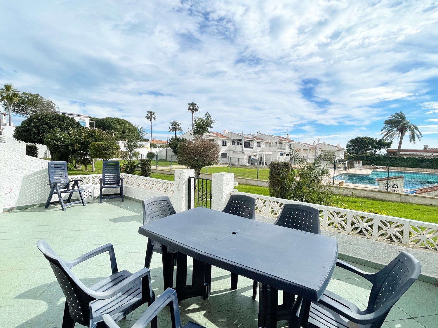 Bajo con terraza El Faro