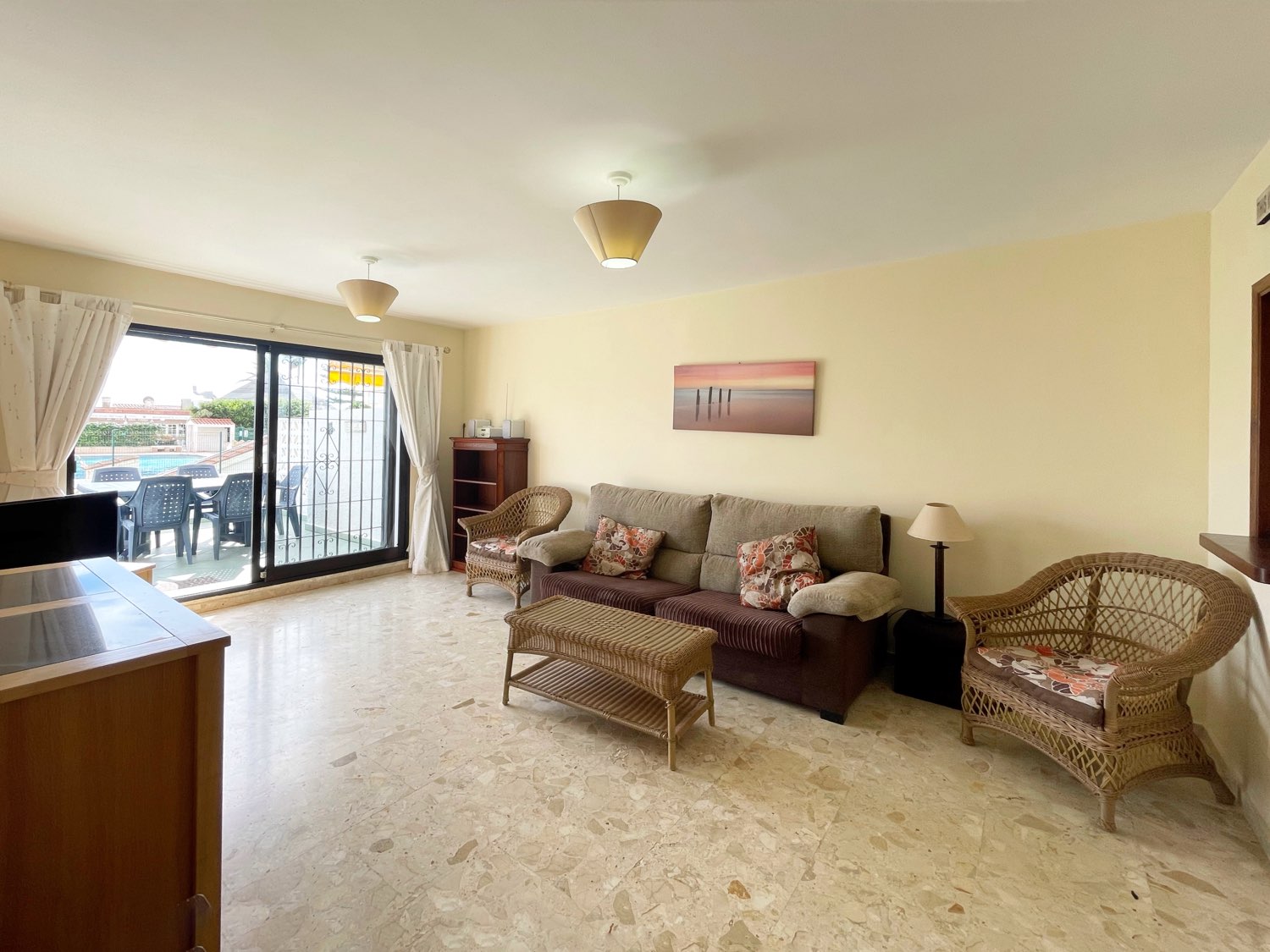 Bajo con terraza El Faro