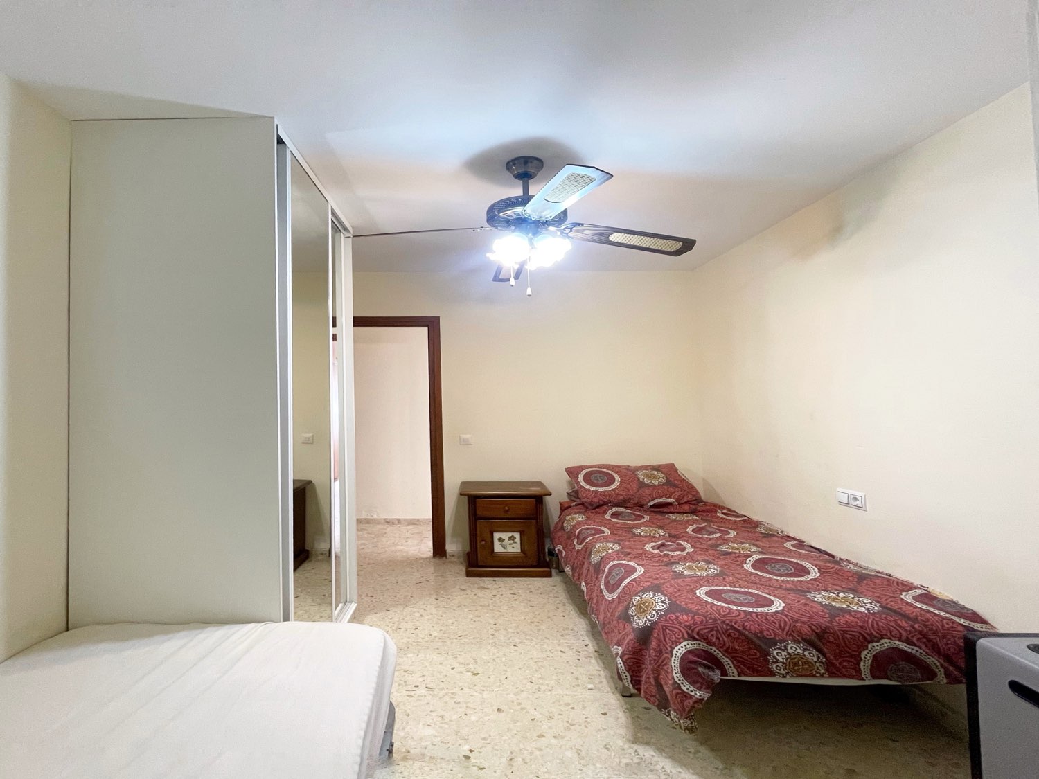 Bajo con terraza El Faro