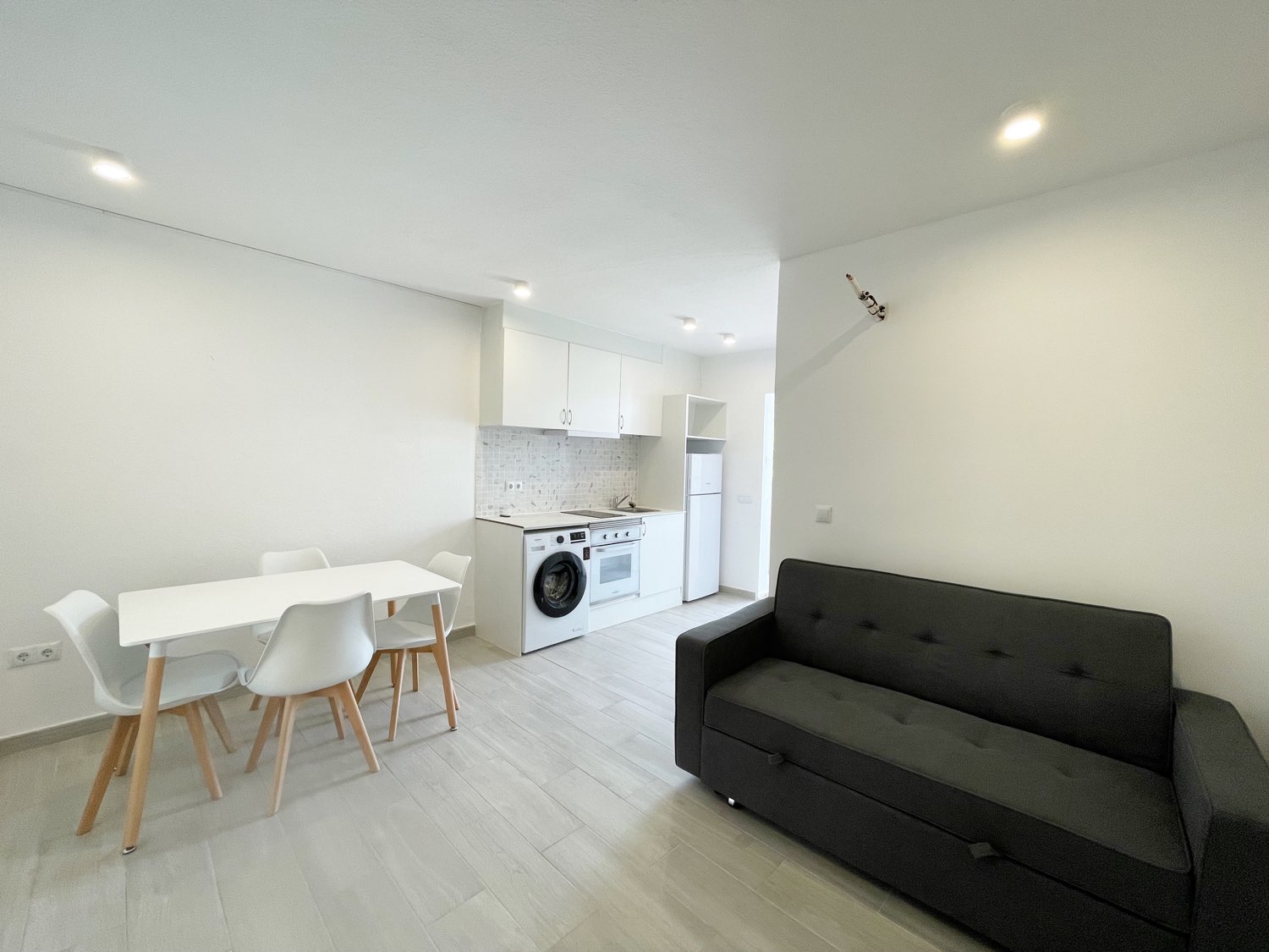Piso Alquiler Los Pacos, recién reformado, 1 dormitorio, cocina abierta, orientación oeste