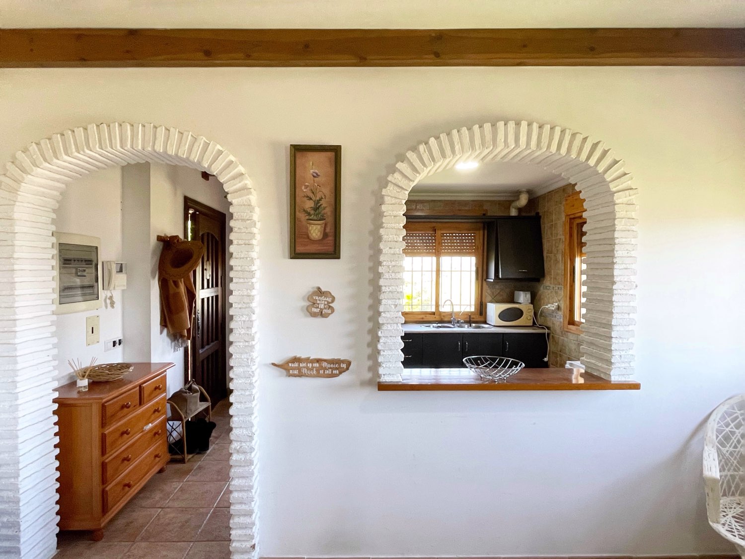 Parcela rústica de olivos 13.200m2 y casa registrada y piscina