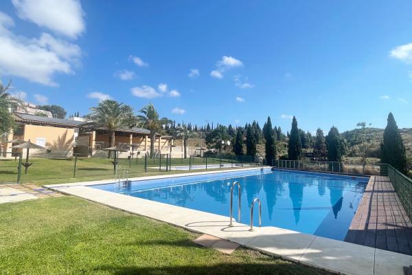 Adosado Hipódromo Mijas con Piscina y Padel
