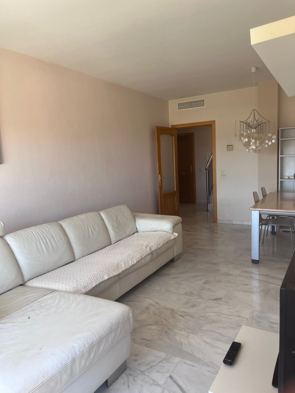 Kattohuoneisto vuokrattavissa Los Pacos (Fuengirola)