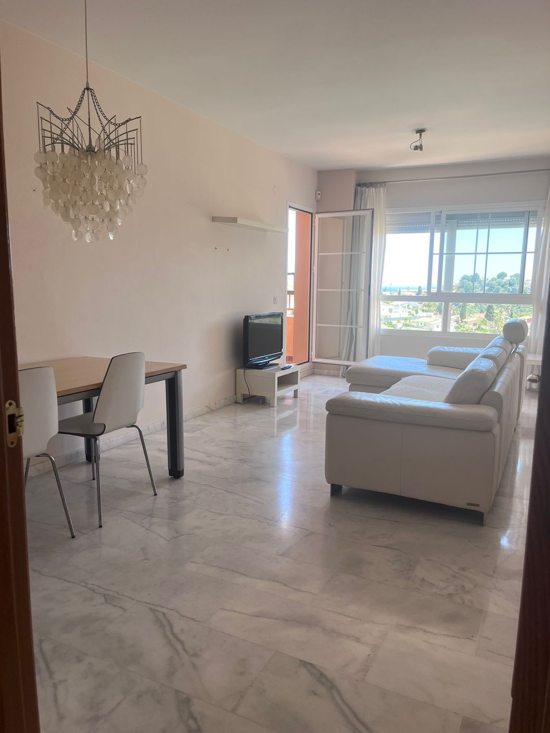 Kattohuoneisto vuokrattavissa Los Pacos (Fuengirola)