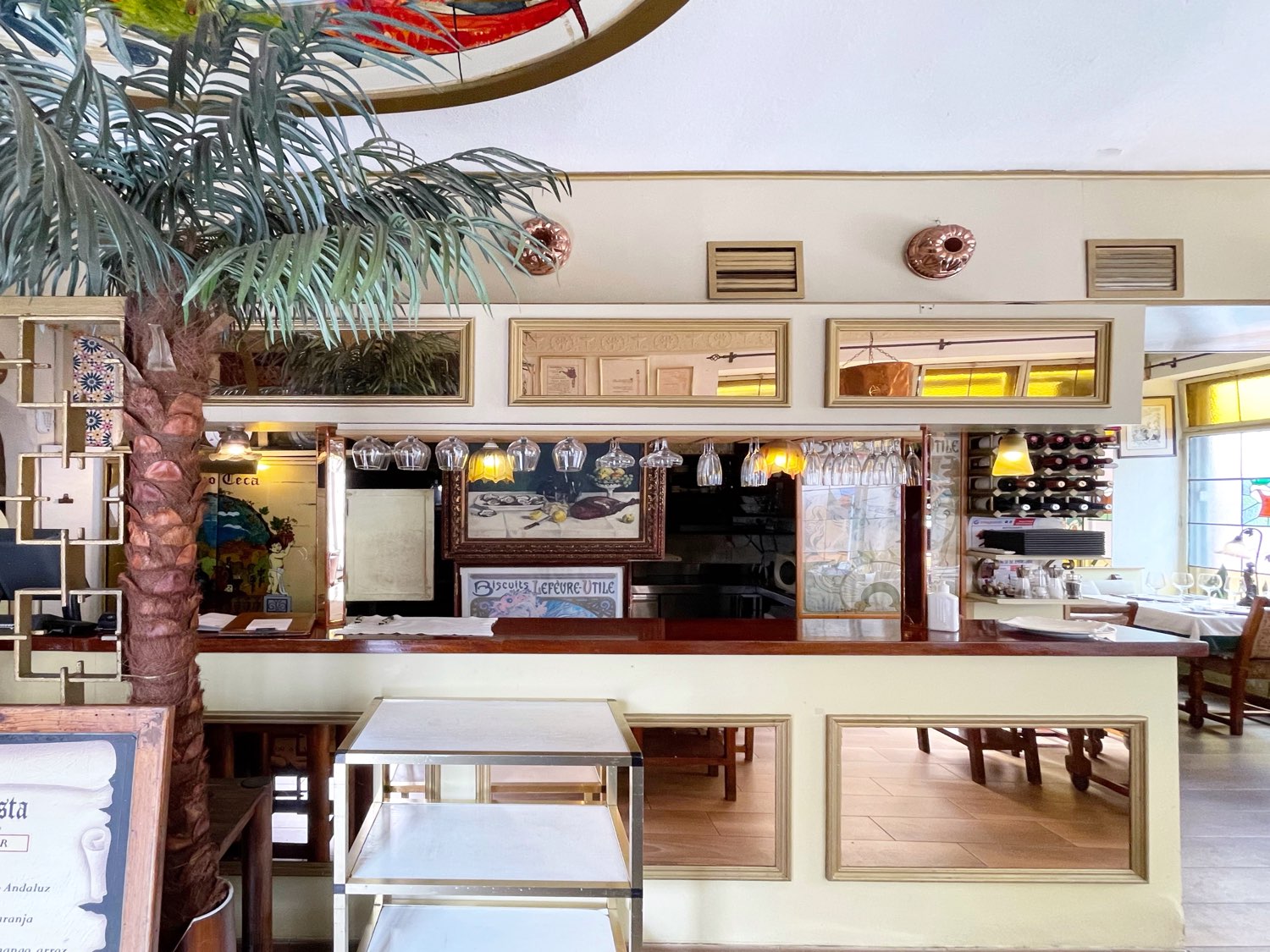 Traspaso Restaurante Los Boliches, junto a la playa