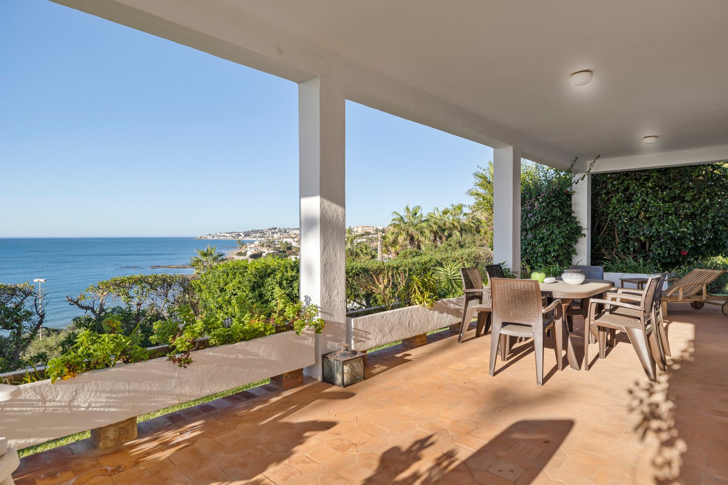 Villa independiente, piscina y jardín, 3 minutos de la playa, orientación oeste, terraza 58m2