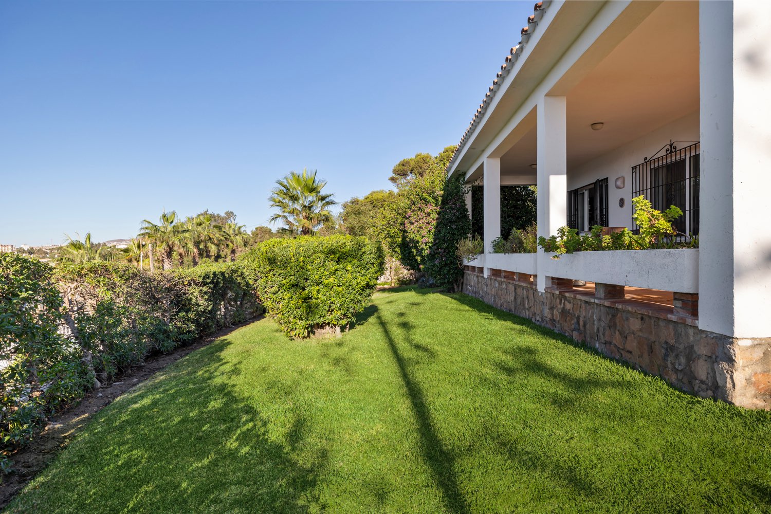 Villa independiente, piscina y jardín, 3 minutos de la playa, orientación oeste, terraza 58m2