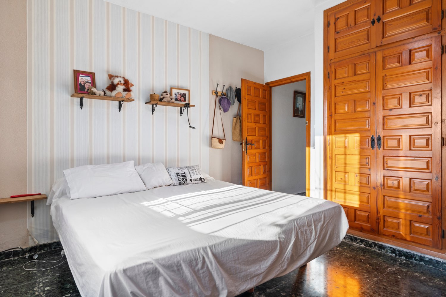 Villa independiente, piscina y jardín, 3 minutos de la playa, orientación oeste, terraza 58m2