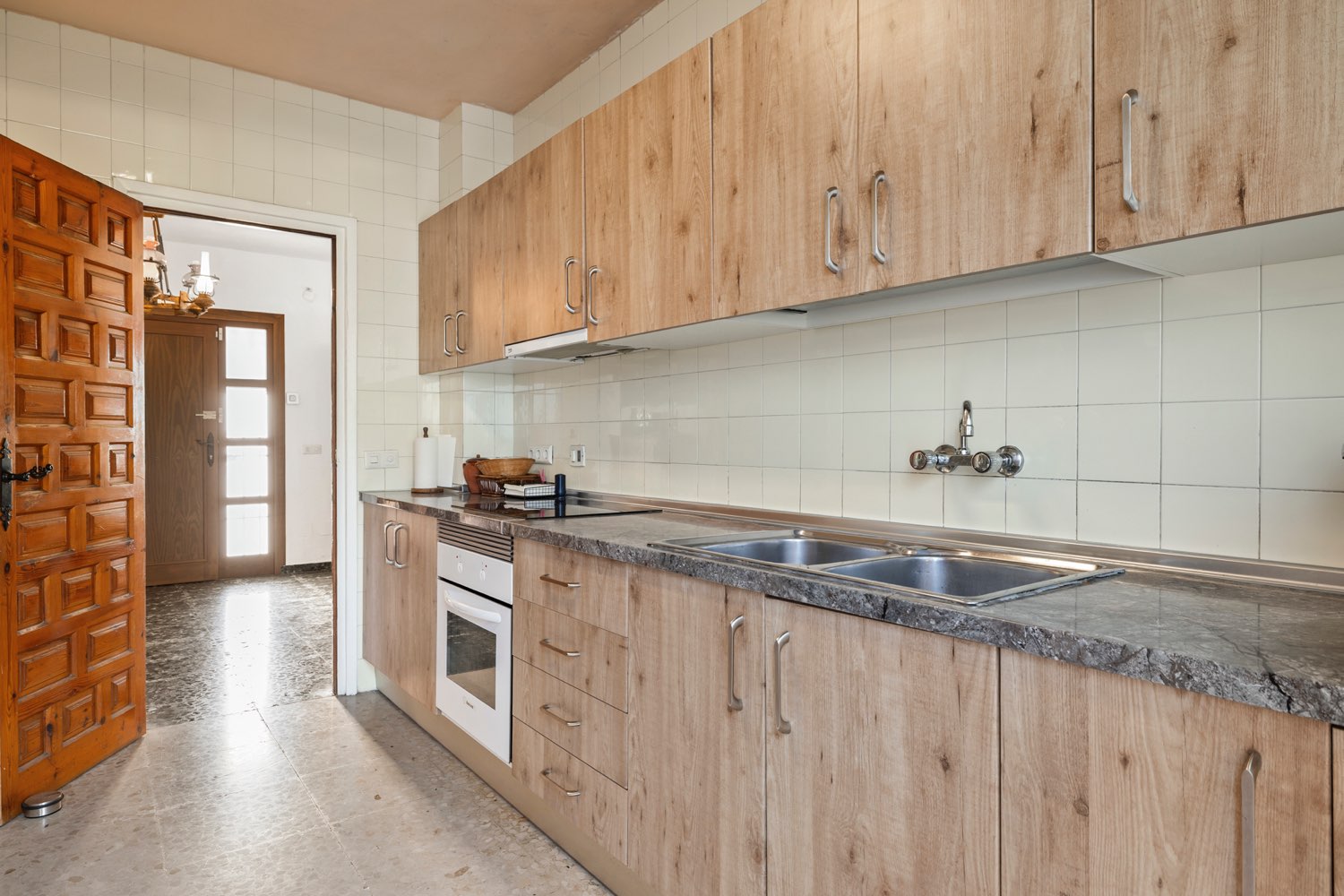 Villa independiente, piscina y jardín, 3 minutos de la playa, orientación oeste, terraza 58m2