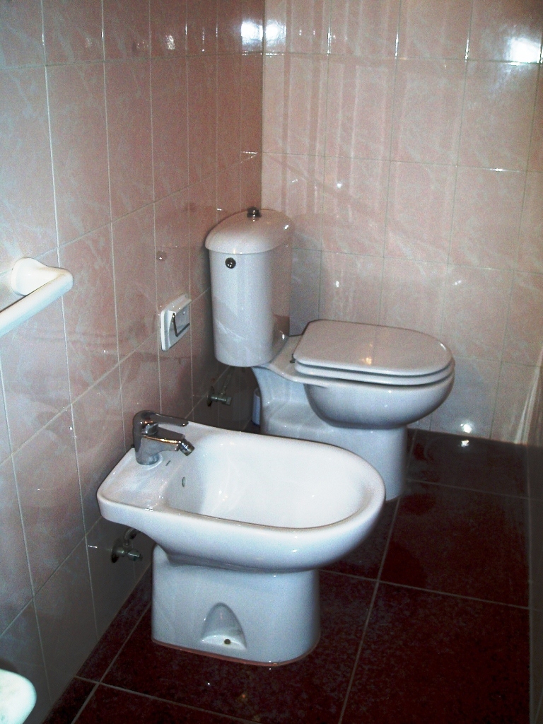 PARCELA EN VENTA, ENTRERRIOS CON 3 CASAS