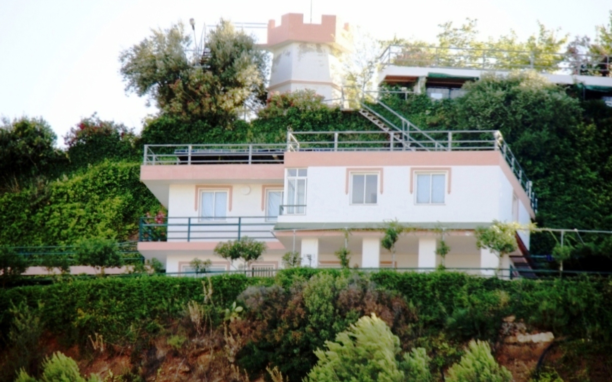 PARCELA EN VENTA, ENTRERRIOS CON 3 CASAS