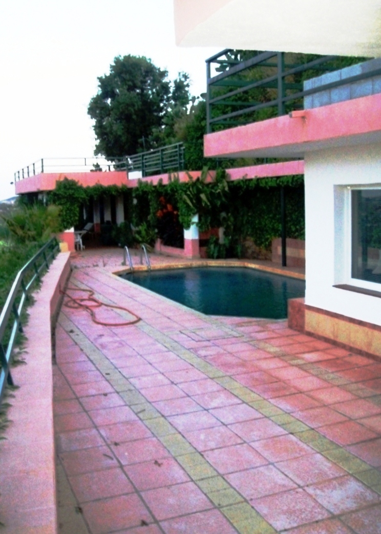 PARCELA EN VENTA, ENTRERRIOS CON 3 CASAS