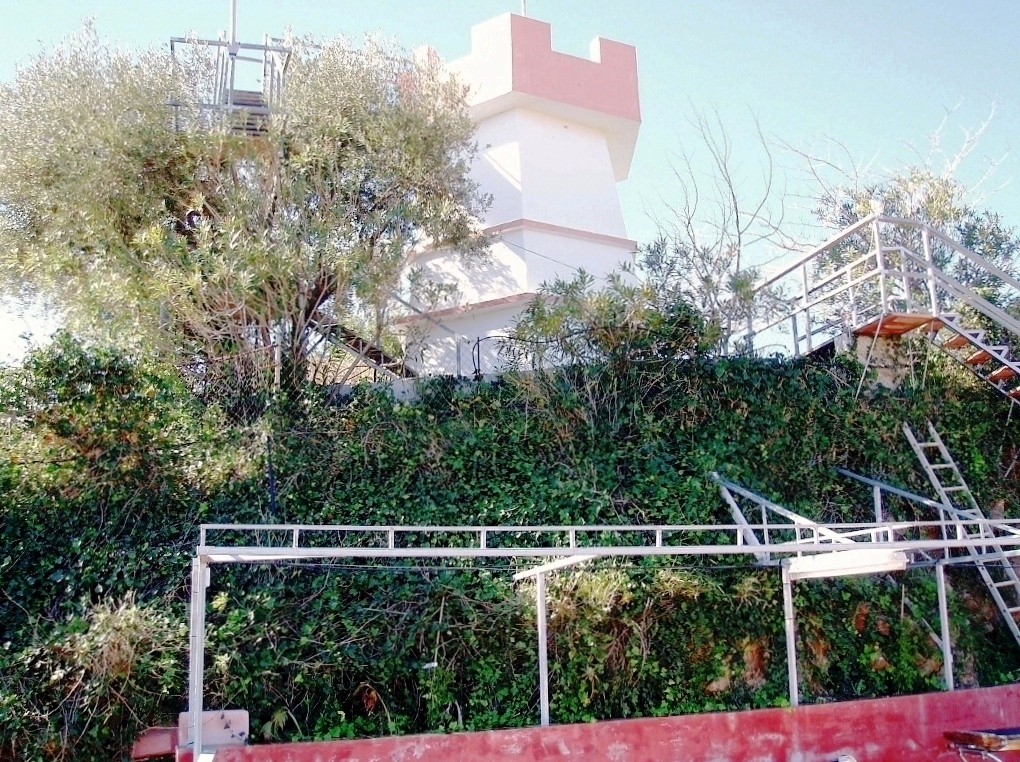 PARCELA EN VENTA, ENTRERRIOS CON 3 CASAS