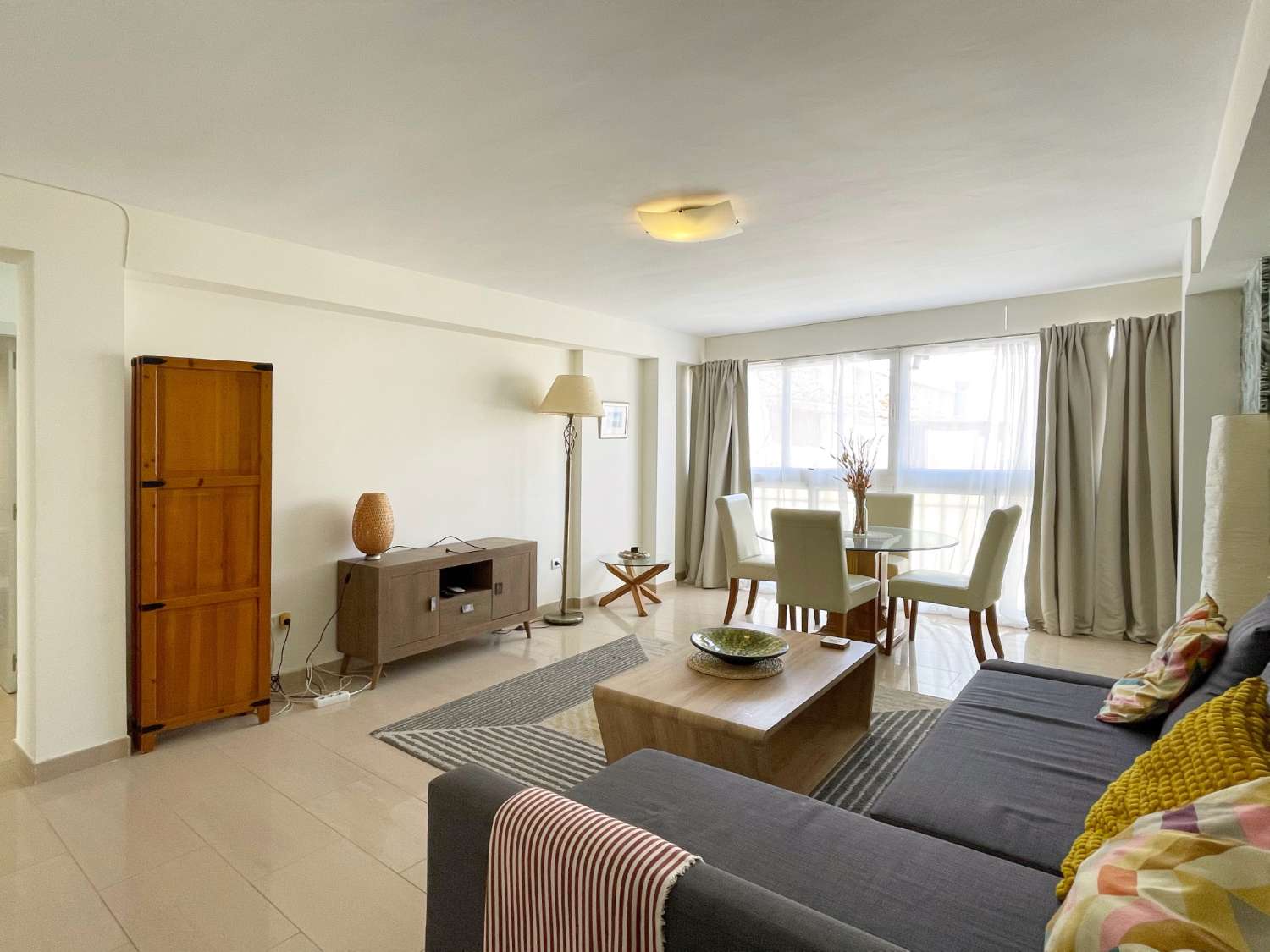 VERANO 2026 - Venta piso centro Torremolinos - 85 m2 ASCENSOR - Reformado