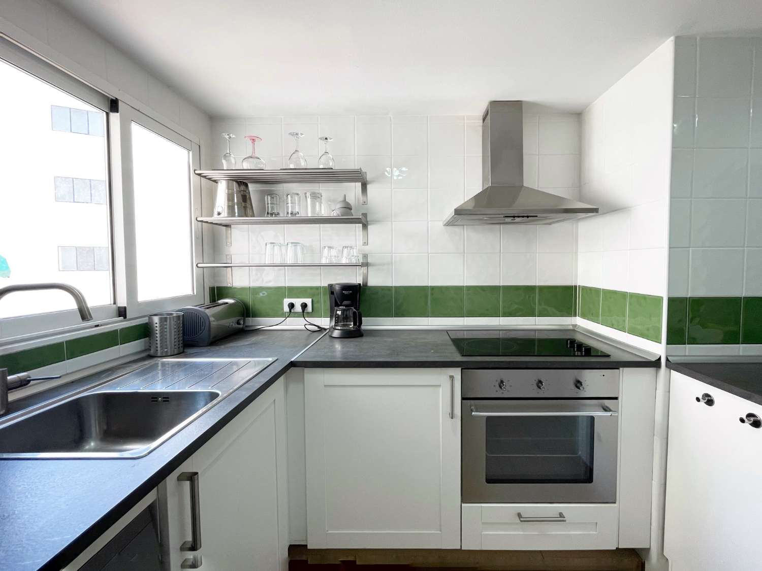 VERANO 2026 - Venta piso centro Torremolinos - 85 m2 ASCENSOR - Reformado
