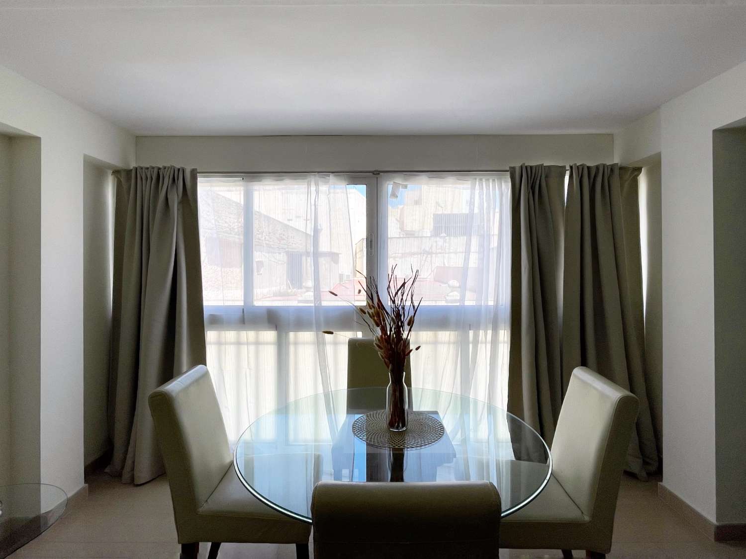 VERANO 2026 - Venta piso centro Torremolinos - 85 m2 ASCENSOR - Reformado